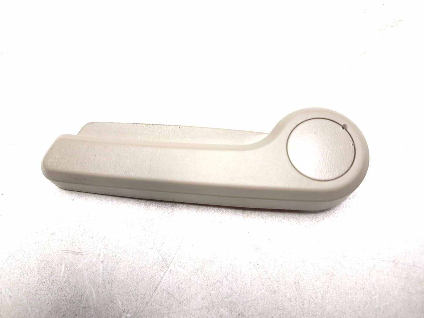 2008 Lincoln Navigator Rear 2nd Row Seat Hinge Cover Trim Passenger Side Rh OEM