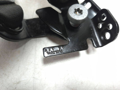 2012 Mercedes W212 E350 Sedan Rear Center Seatbelt Dual Buckle Receiver OEM