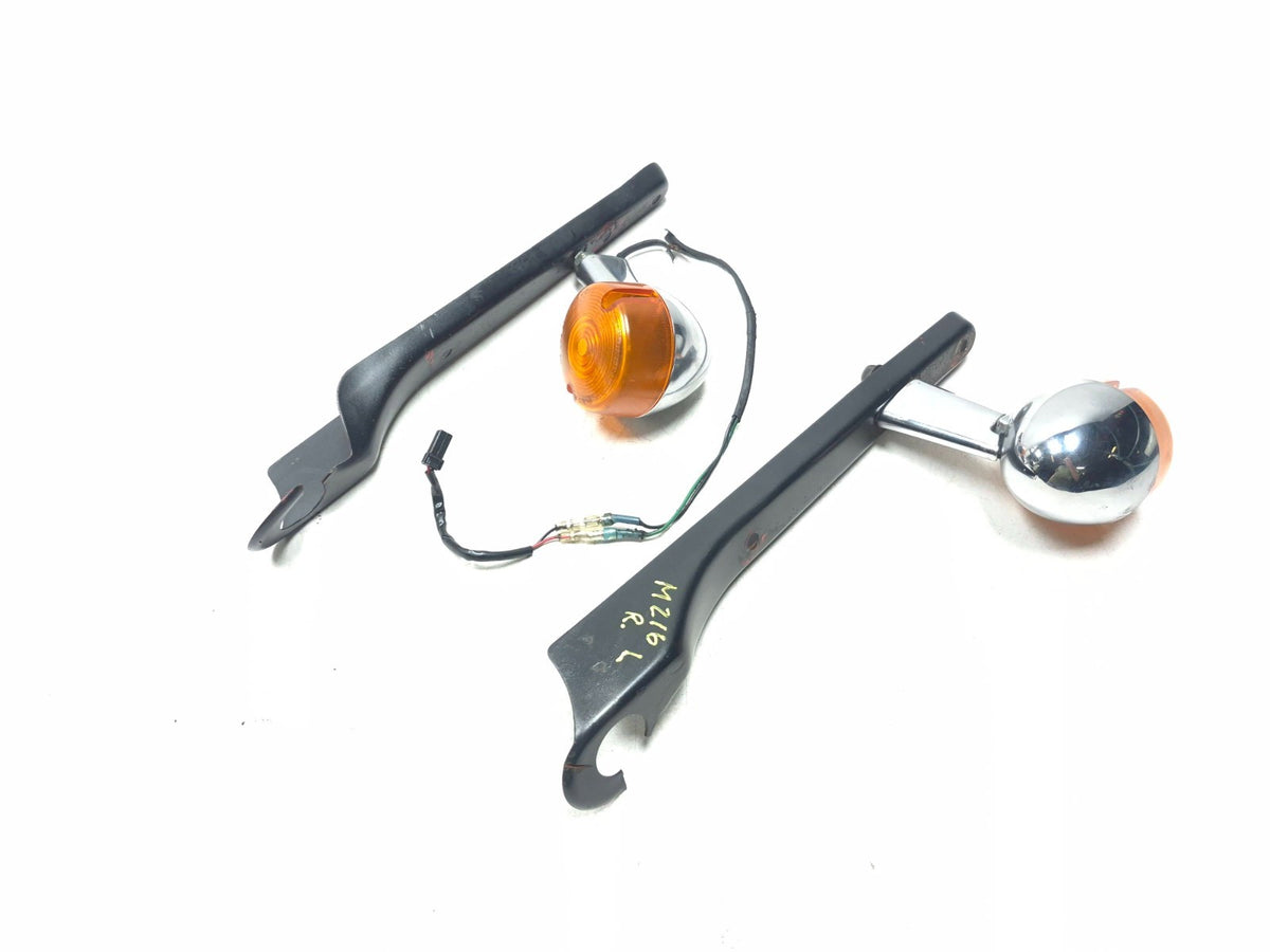 1991 - 2003 Harley Sportster Xl1200 Xl883 Rear Fender Struts Covers Turn Signals