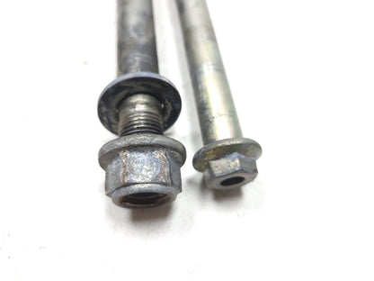 2015 - 2018 Yamaha Yzf-r3 Yzfr3 Rear Axle & Pivot Bolt OEM