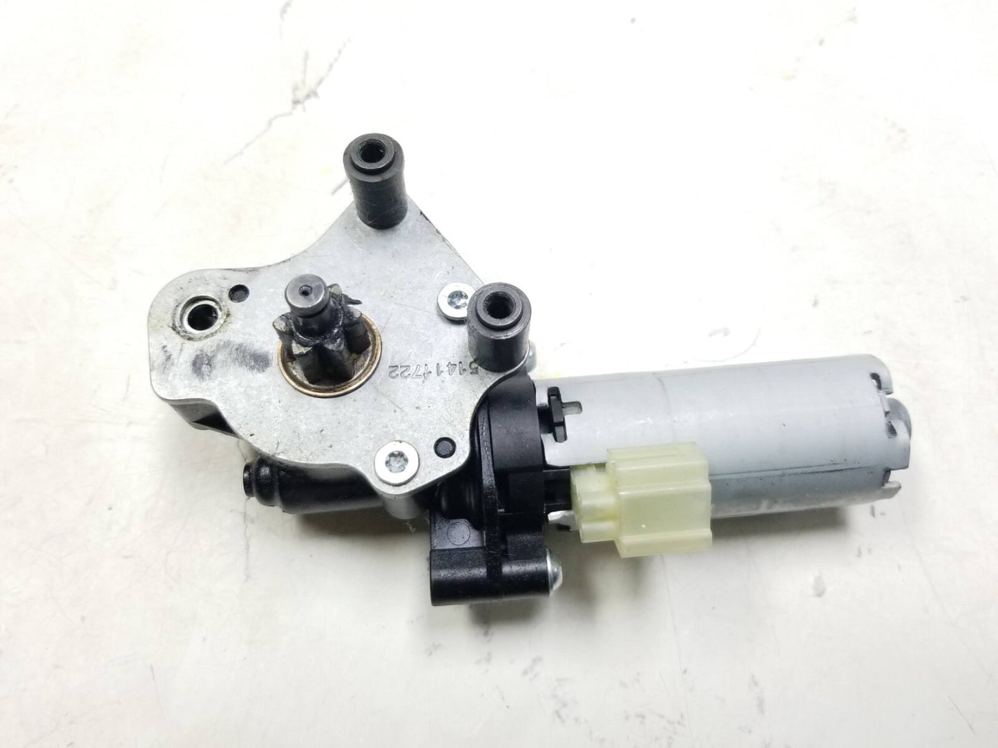 2018 BMW 330xi F30 Seat Adjustment Motor Front Passenger Side Right OEM