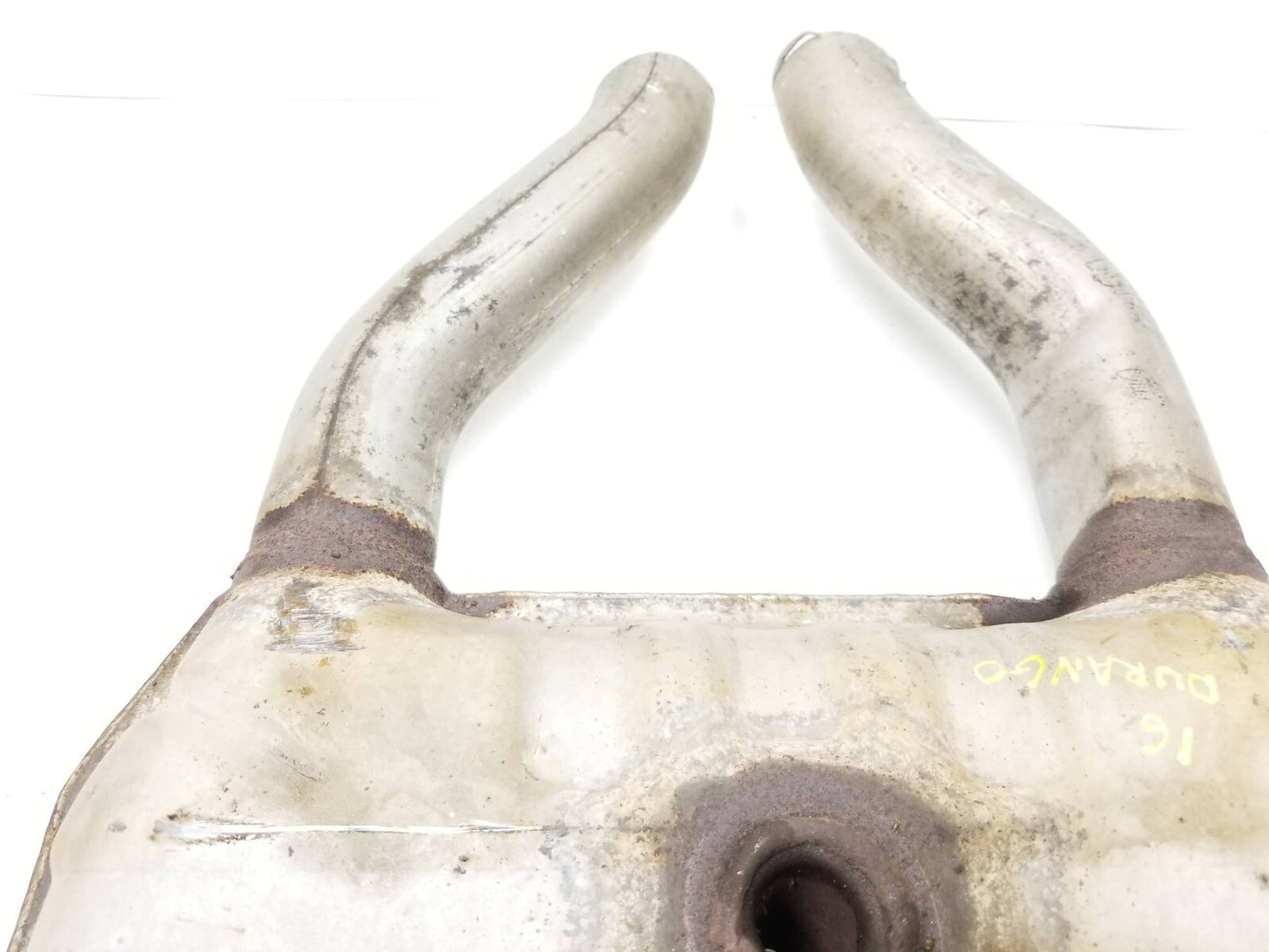 2016 Dodge Durango Exhaust Pipe Center Muffler Resonator 3.6l OEM