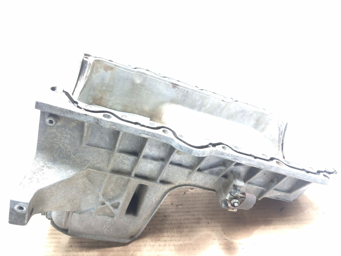 Yale Forklift V6 4.3l Engine Oil Pan OEM
