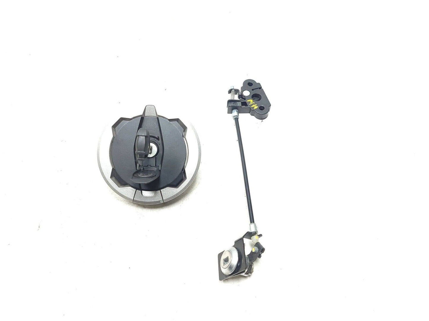 19 - 23 Kawasaki Z400 Er400 Ninja Fuel Tank Seat Lock W/ Key OEM