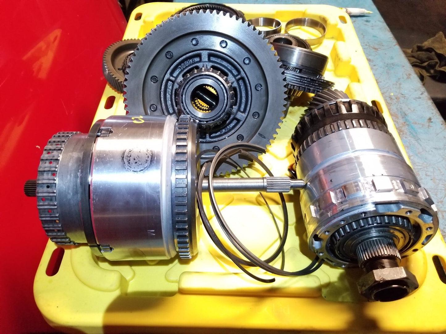 2013 Chrysler 200 Automatic Transmission Clutch Pack & Diff Gear 2.7l OEM