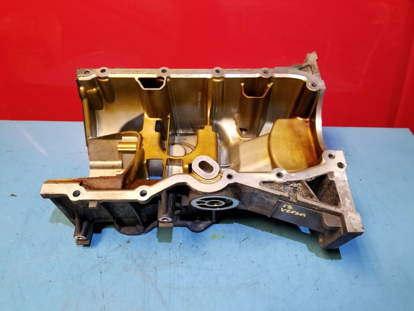 2013 Nissan Versa 1.6l Engine Upper Oil Pan OEM