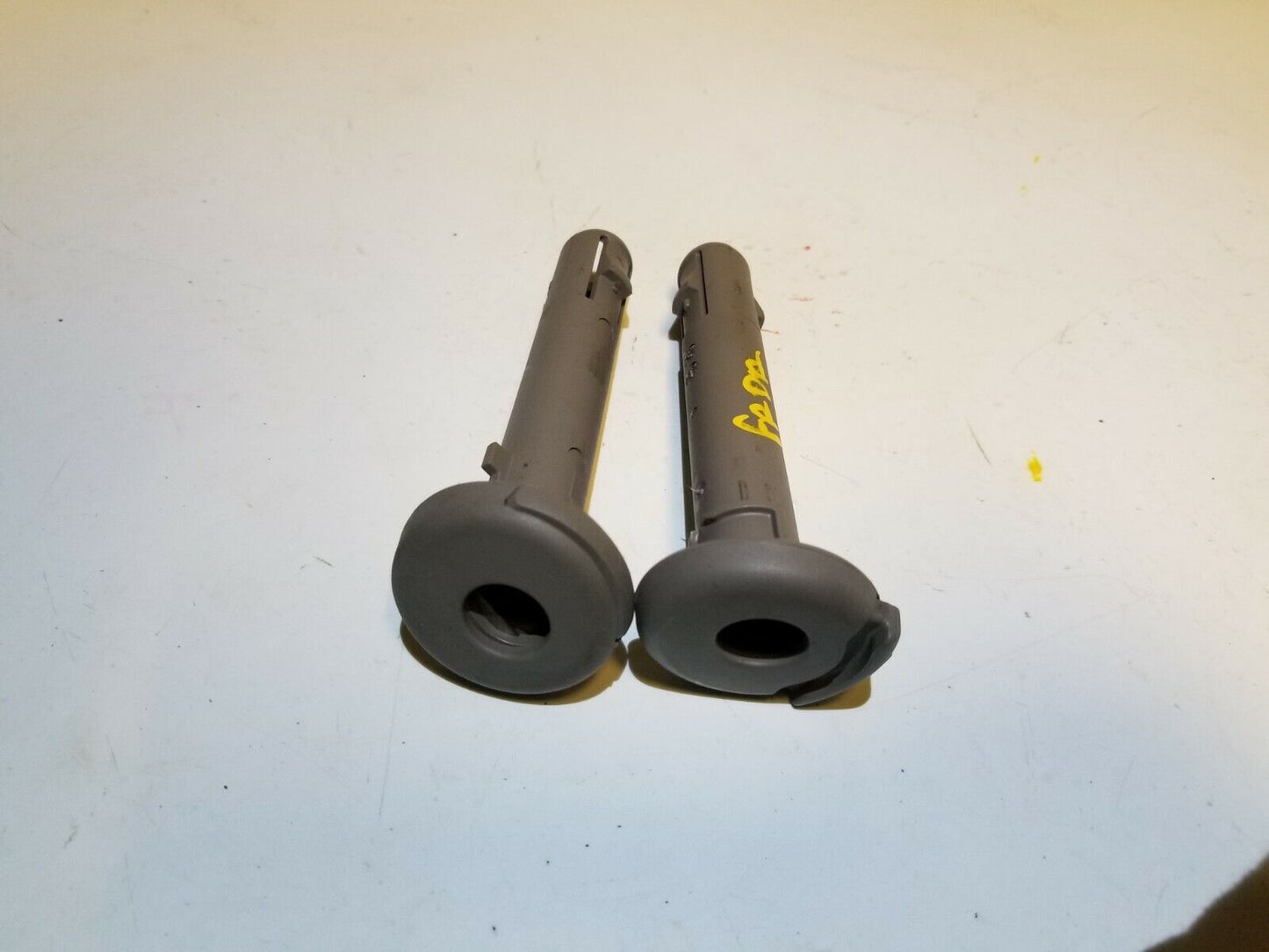 2017 2018 Hyundai Elantra Front Left Driver Seat Headrest Guide Sleeve OEM 22k