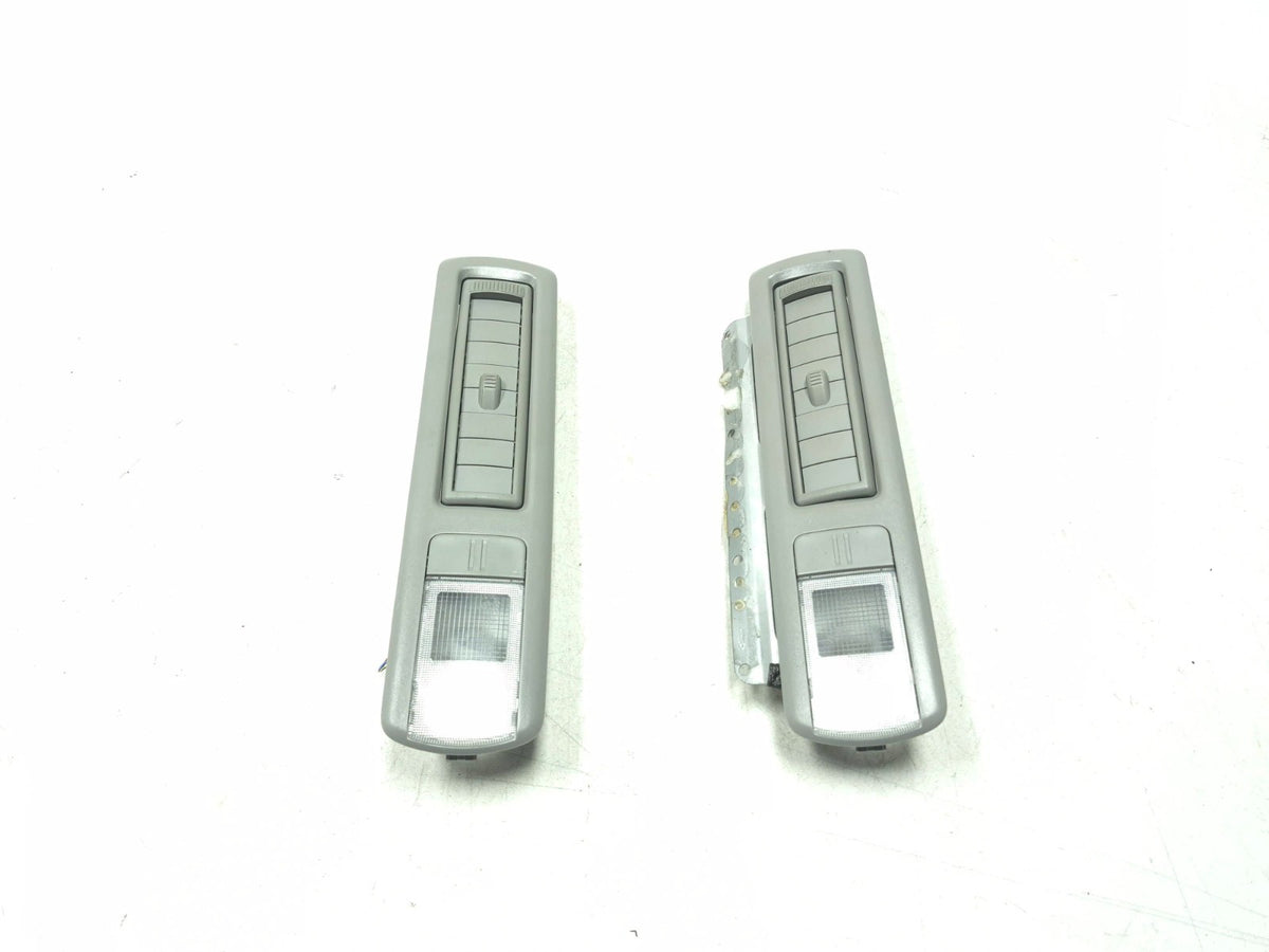 2017 Toyota Highlander Courtesy Light Pair 81360-0e020-b0 OEM