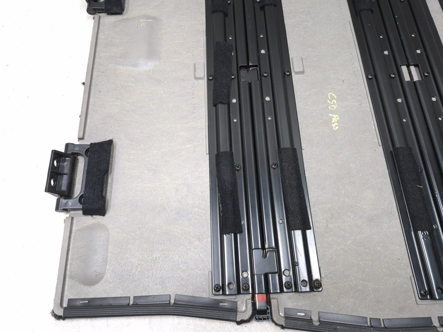 2013 Dodge Grand Caravan Rear Second Row Floor Cover Panel Carpet Passenger Oem✅