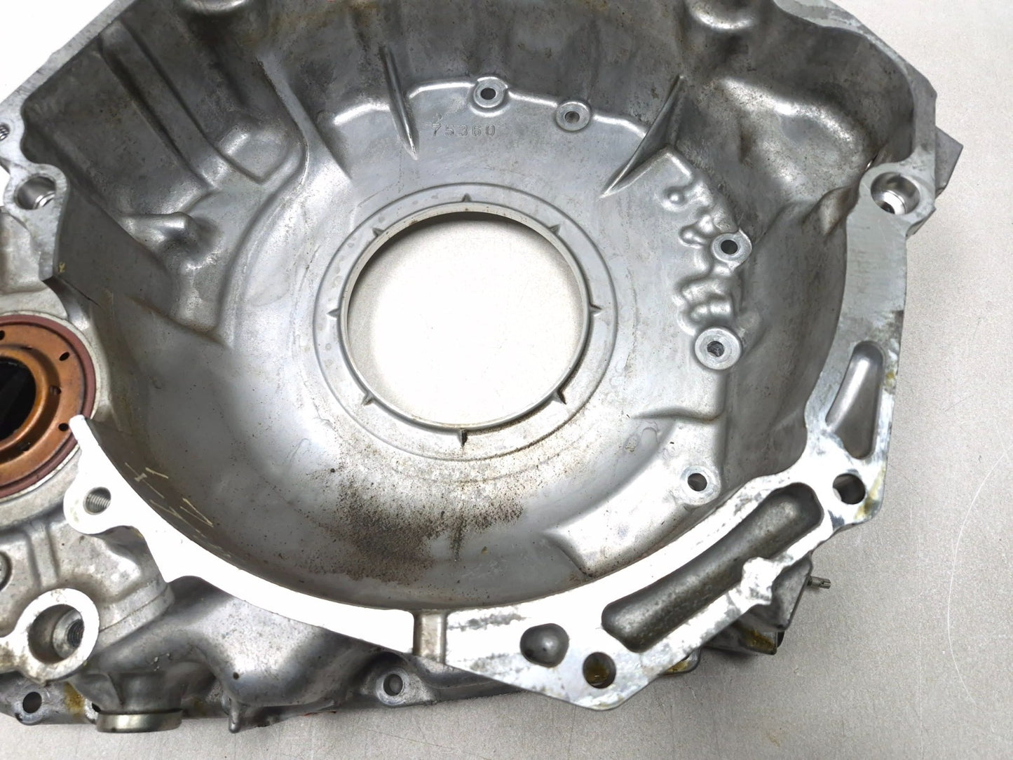 2017 Cadillac Xt5 At Automatic Transmission Case Bell Housing OEM