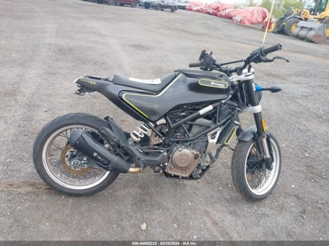 2018 Husqvarna Svartpilen 401 Handlebar OEM