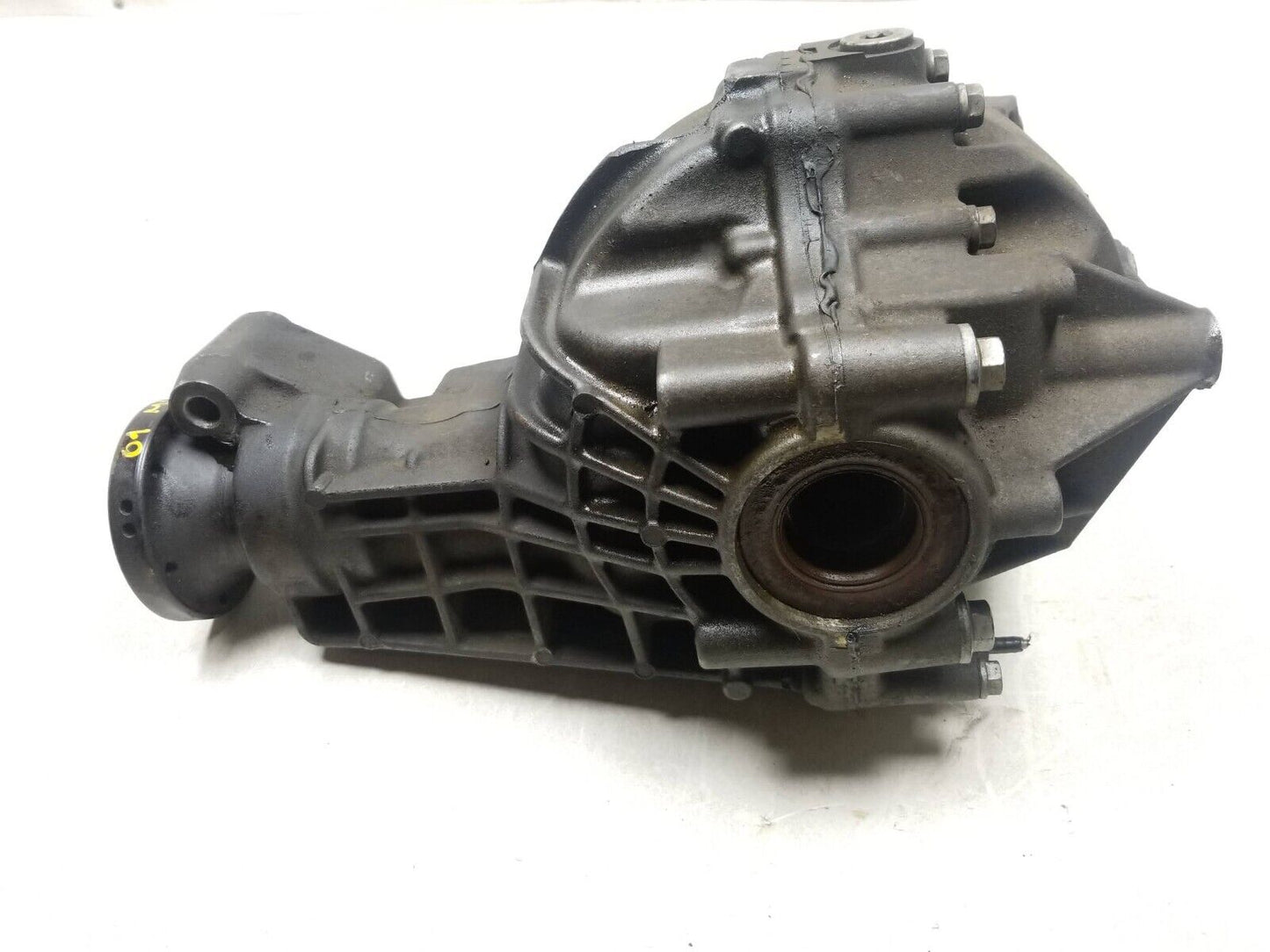 1998 - 2005 Mercedes Ml320 Front Differential Carrier OEM