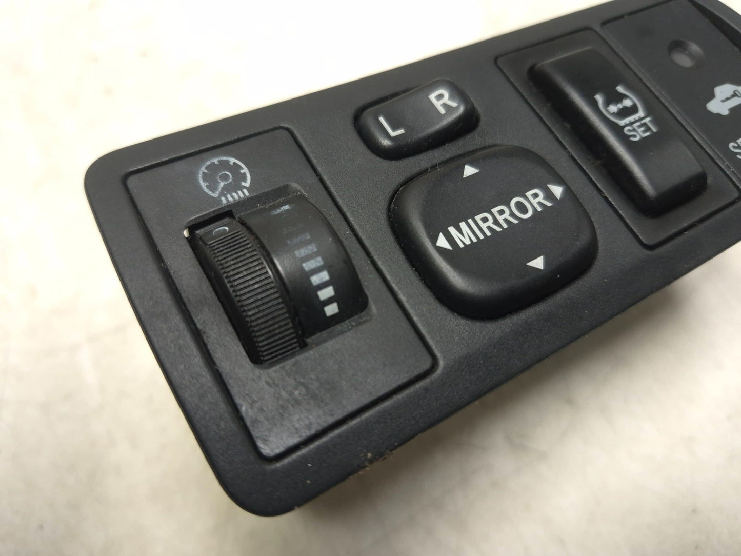 2007 Toyota Corolla Dimmer Mirror Set Security Control Switch Assy OEM