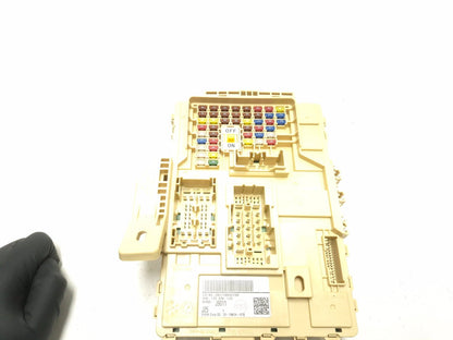 2019 Hyundai Kona Instrument Panel Junction Fuse Box Assy OEM