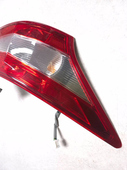 2010 Nissan Maxima Sv Rear Tail Light 2pcs OEM