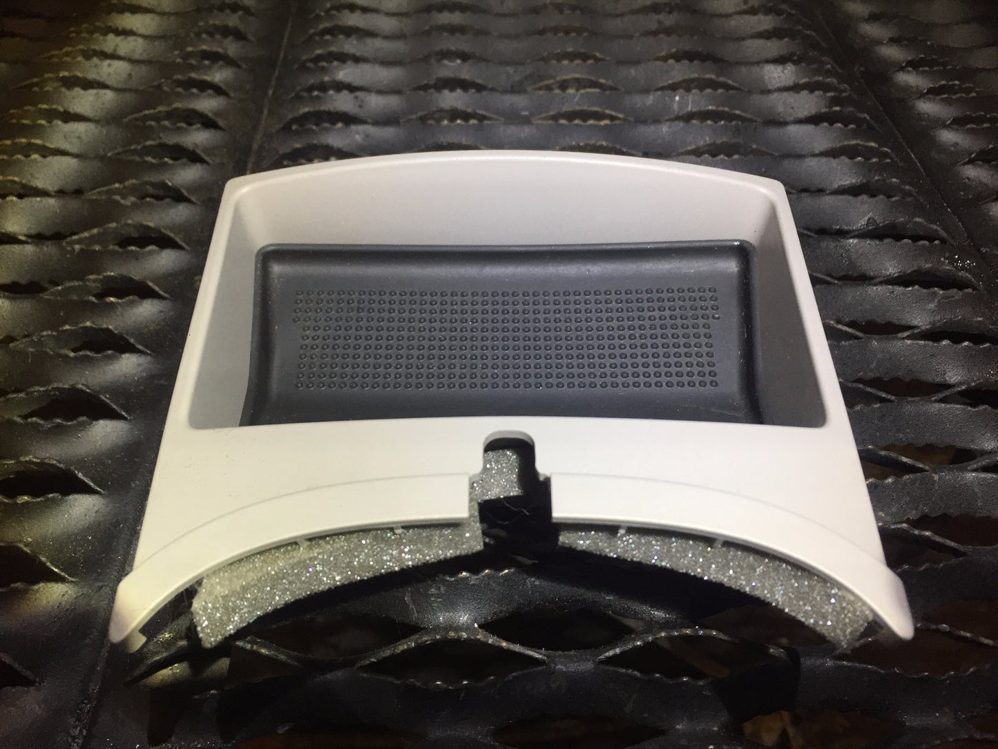 05 06 07 08 09 10 11 Volvo S40 Center Console Storage Tray Bin Box OEM