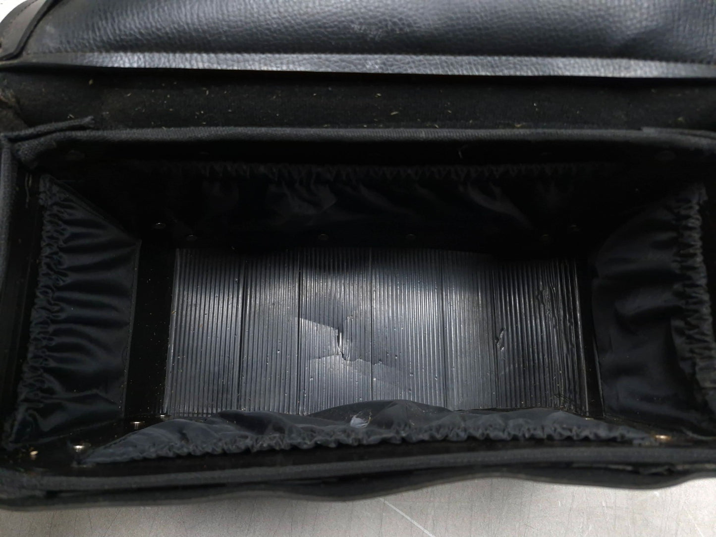 1994 Yamaha Virago Xv1100 Side Saddle Bag OEM
