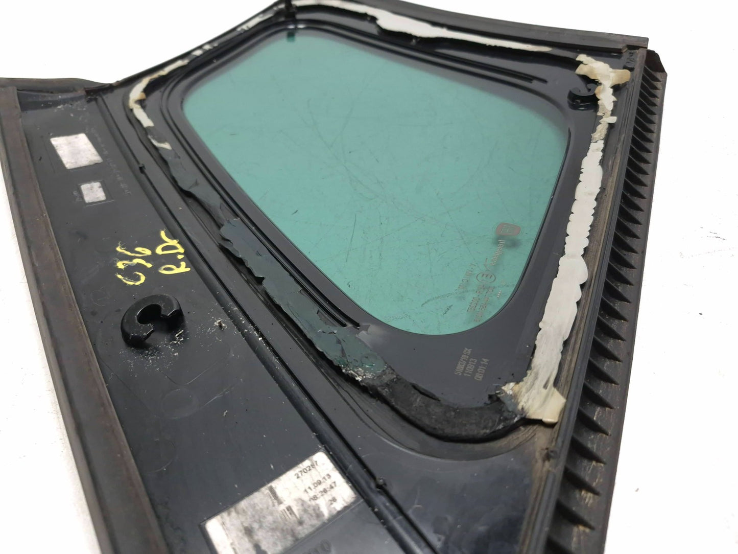 2014 Fiat 500l Door Vent Window Glass Rear Driver Side Left OEM