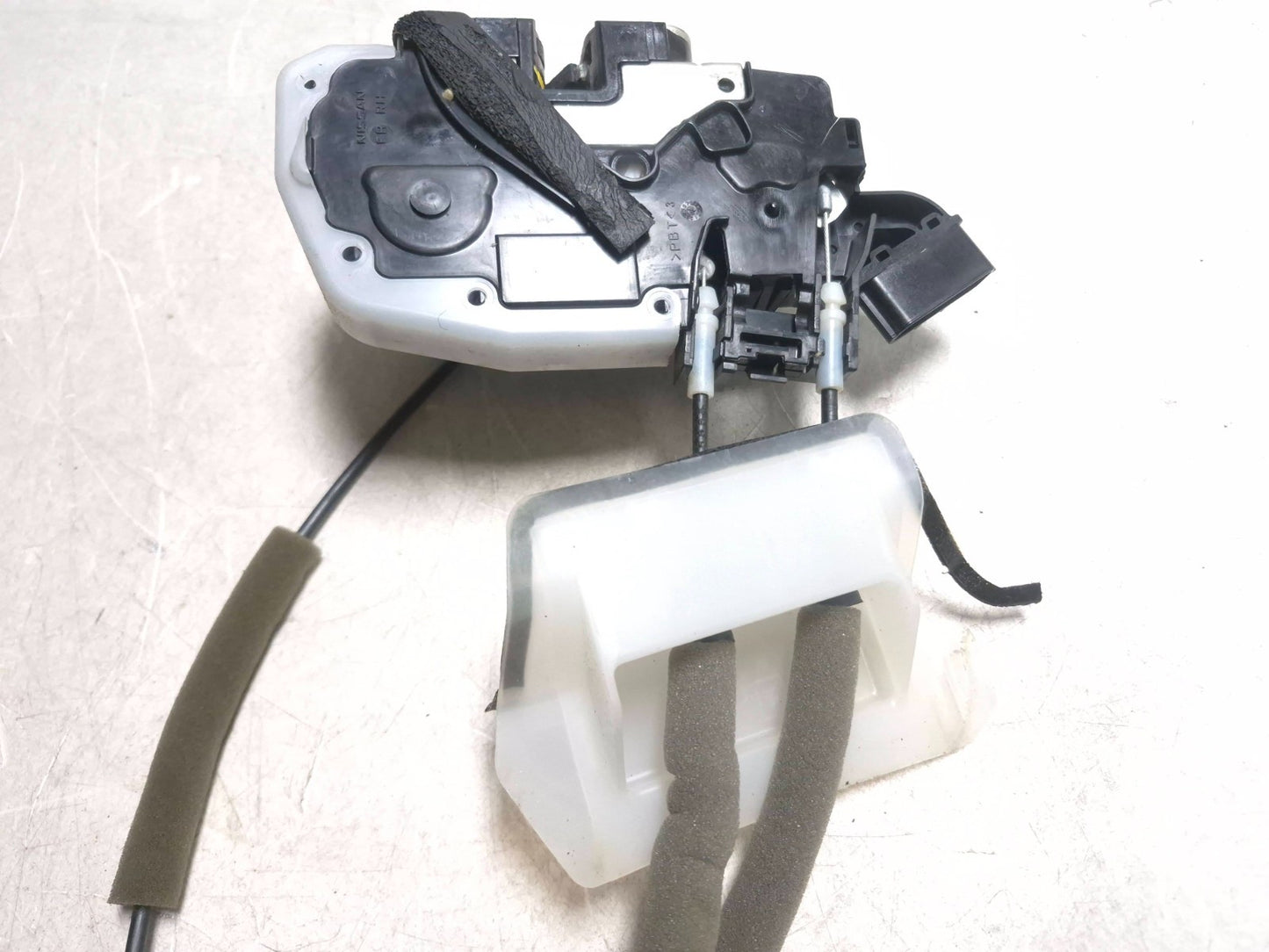 2010 Nissan Maxima Front Passenger Door Lock Latch Actuator OEM