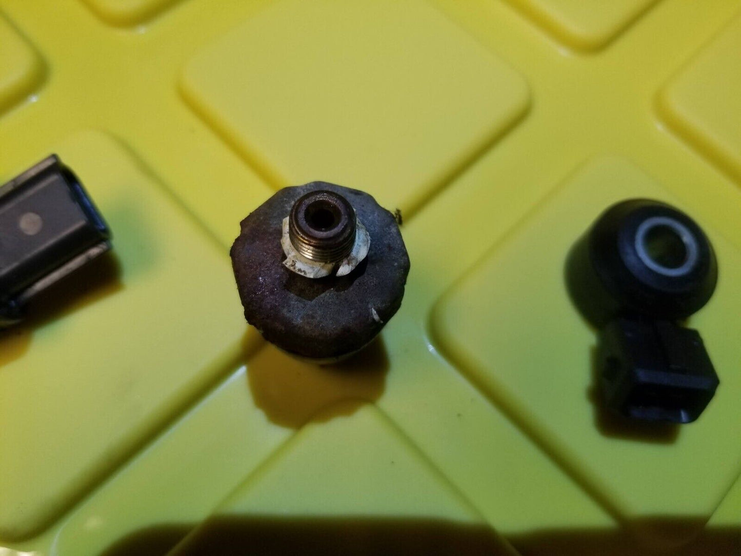 07 - 12 Nissan Sentra Crankshaft Oil Knock Sensor 3pcs 2.0l OEM