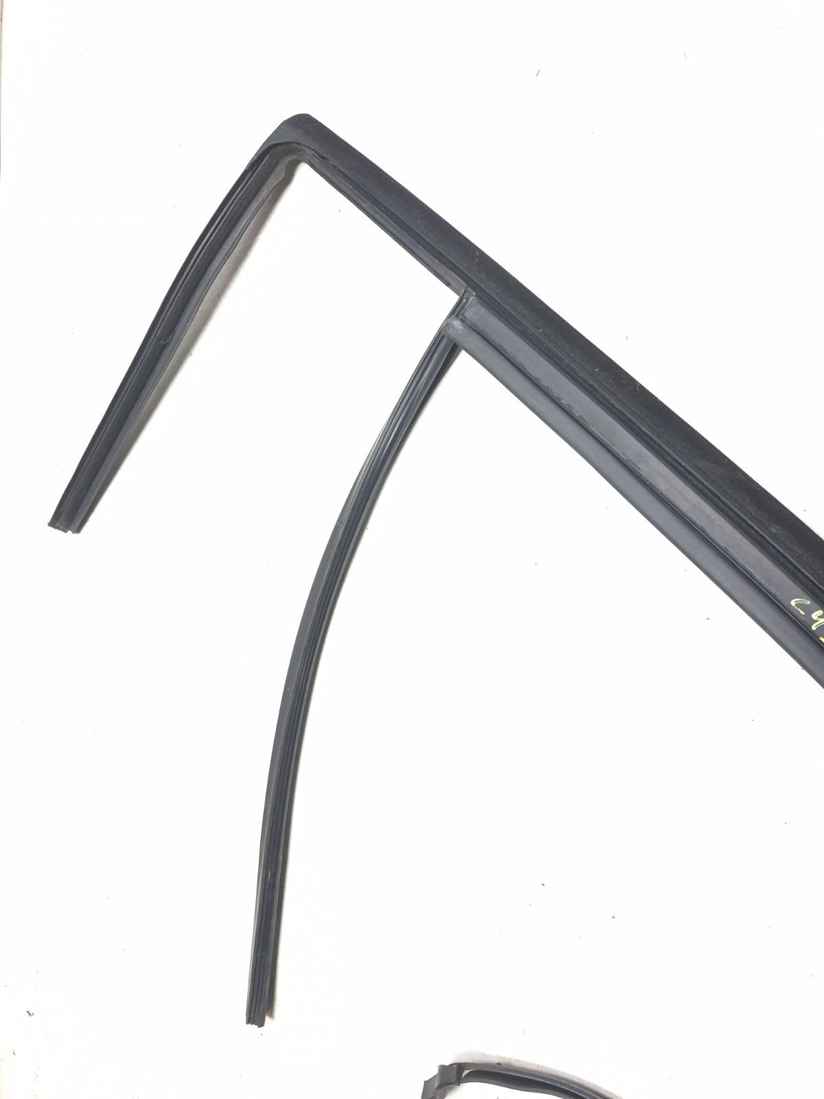 2011 Volkswagen Tiguan Rear Door Weatherstrip Seal Driver Side Left 4pcs OEM
