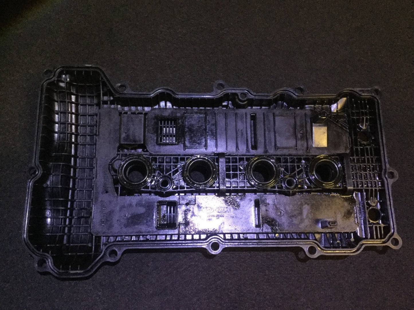 11 12 13 Hyundai Elantra 1.8l Engine Valve Cover OEM D14 46k