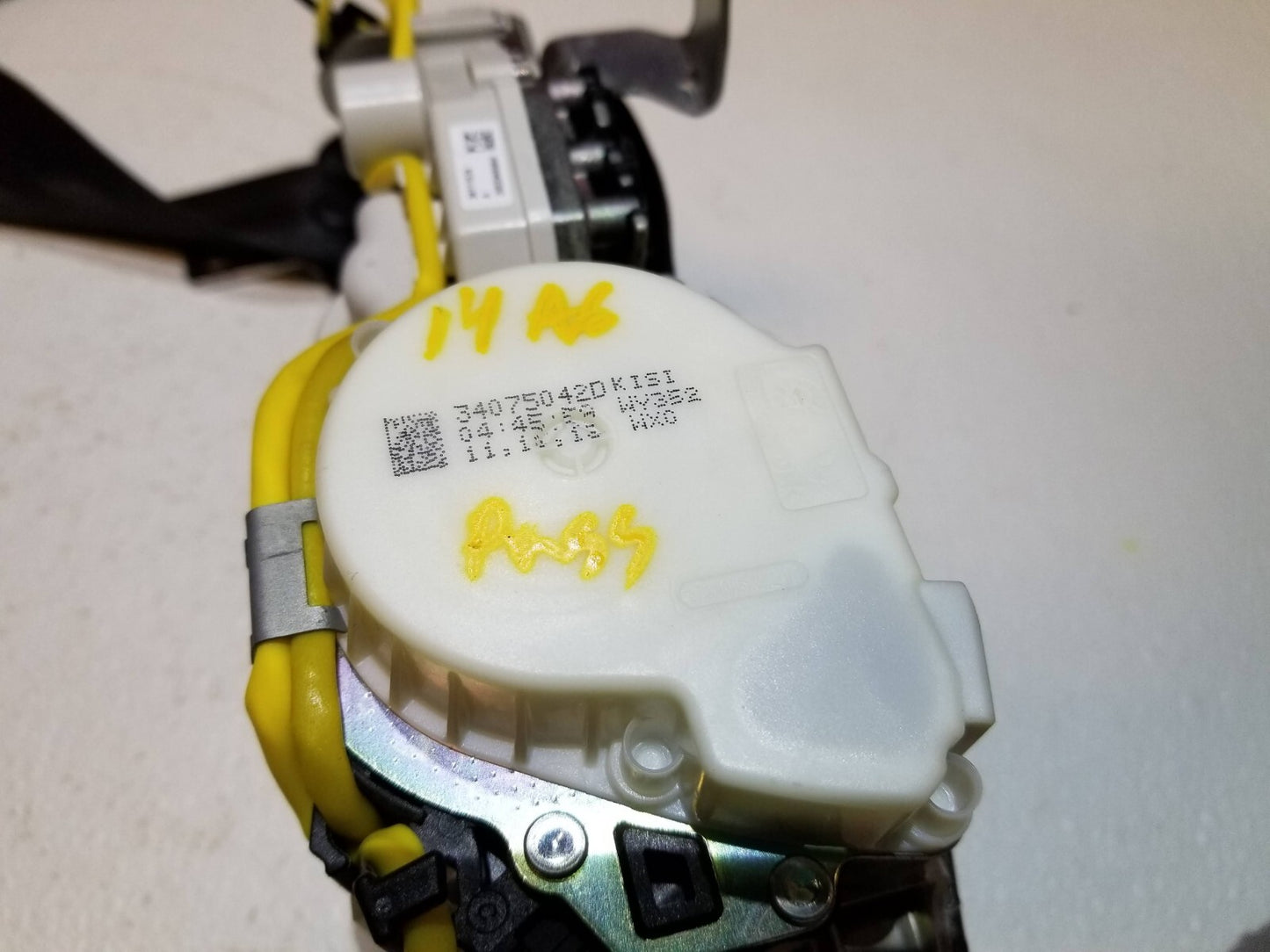 2014 Audi A6 Front Seat Belt Retractor Passenger Side Right OEM