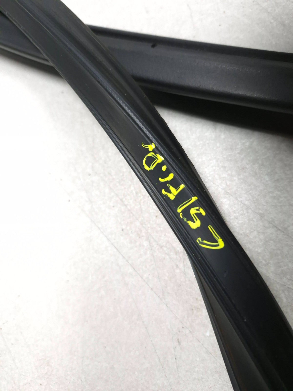 2007 Saab 9-5 Aero Front Driver Door Weatherstrip Seal Kit OEM