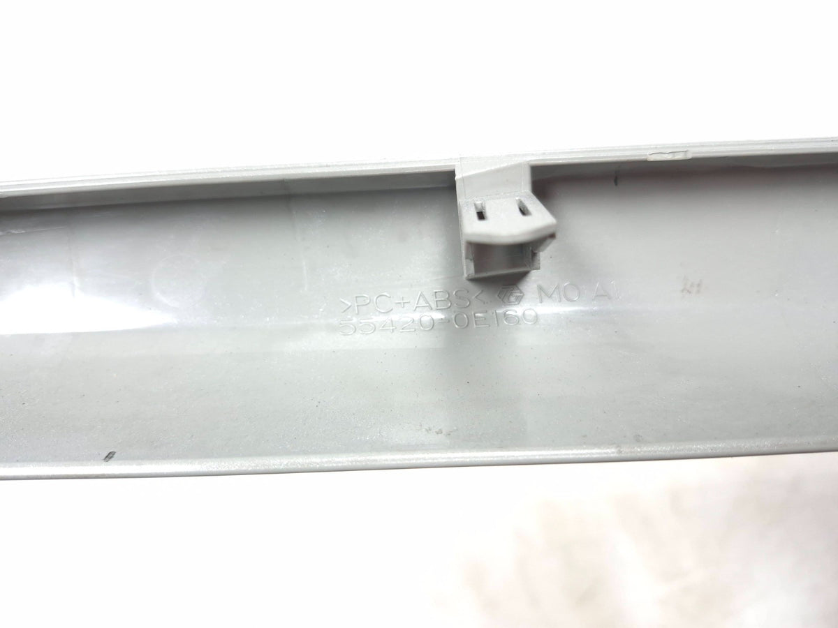 2017 Toyota Highlander Center Dash Cover Trim Bezel Unit 55420-0e160  OEM