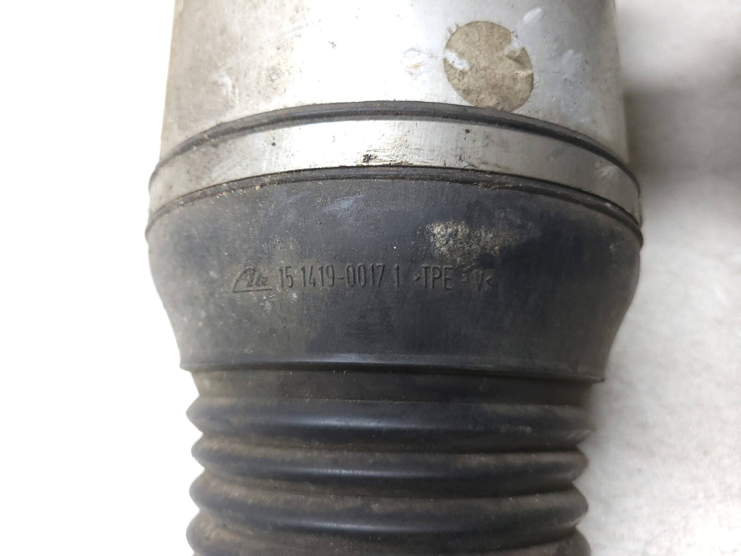 2004 - 2010 Audi A8 A8l Front Air Suspension Shock Strut Passenger Right OEM