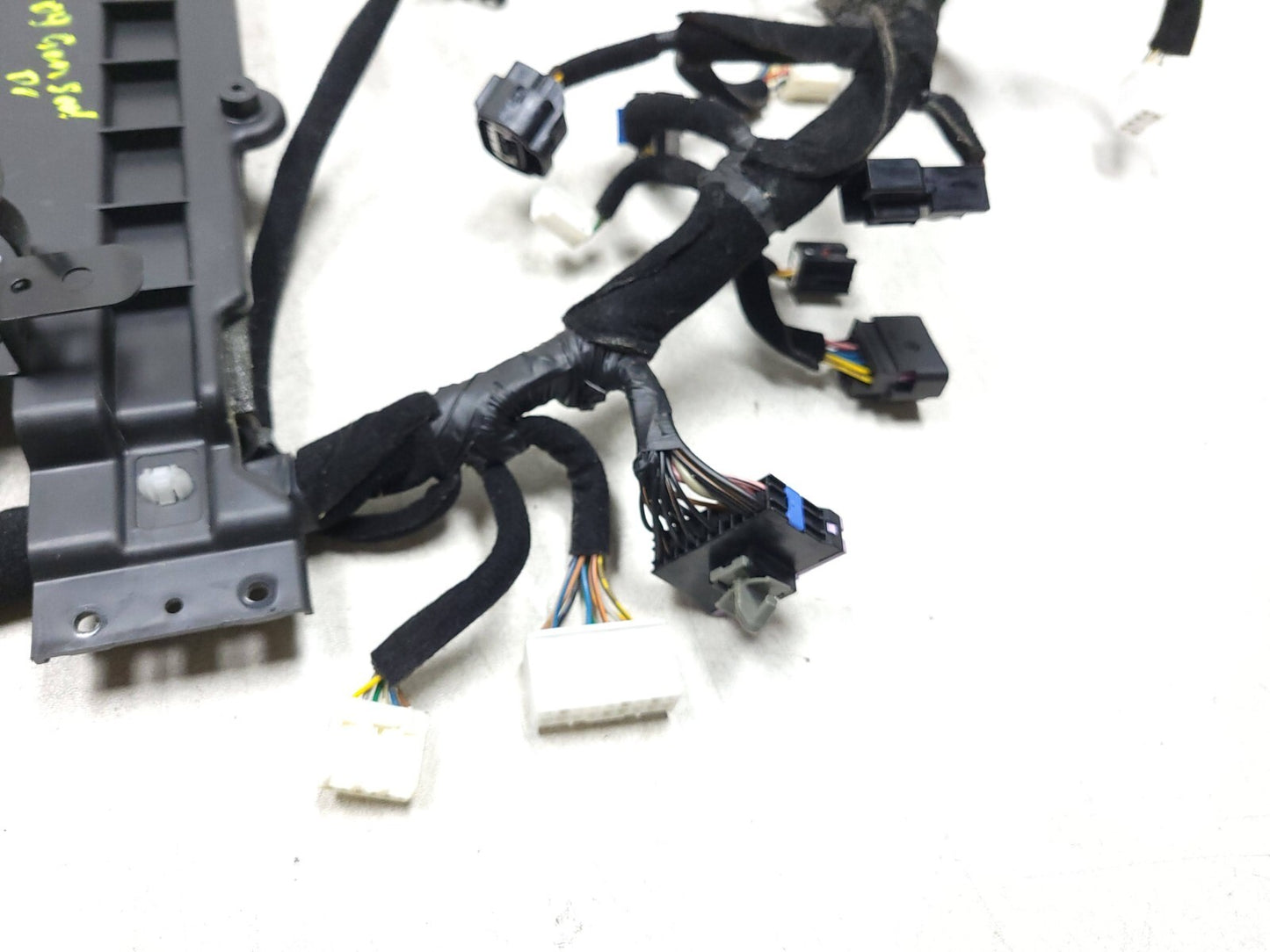 2009 Hyundai Genesis Seat Wire Wiring Harness Driver Side Left OEM