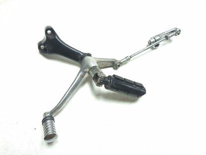 2004 Harley-davidson Sportster Xl883 Left Footrest W/ Gear Shift Lever Assy OEM