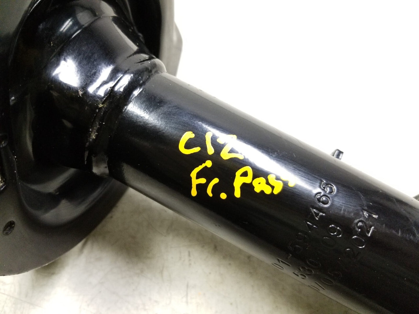 2011 - 2013 Kia Sportage AWD Front Shock Strut Absorber Passenger Side Right OEM