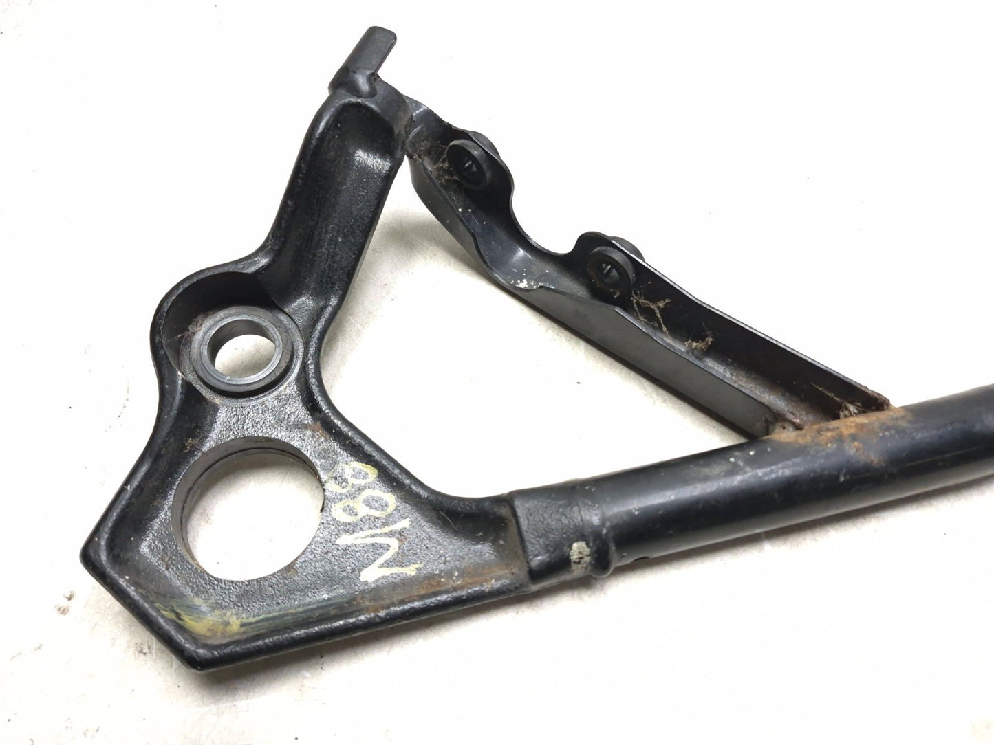 2005 Suzuki Boulevard С50 Rear Swingarm Bracket & Muffler Exhaust Bracket OEM