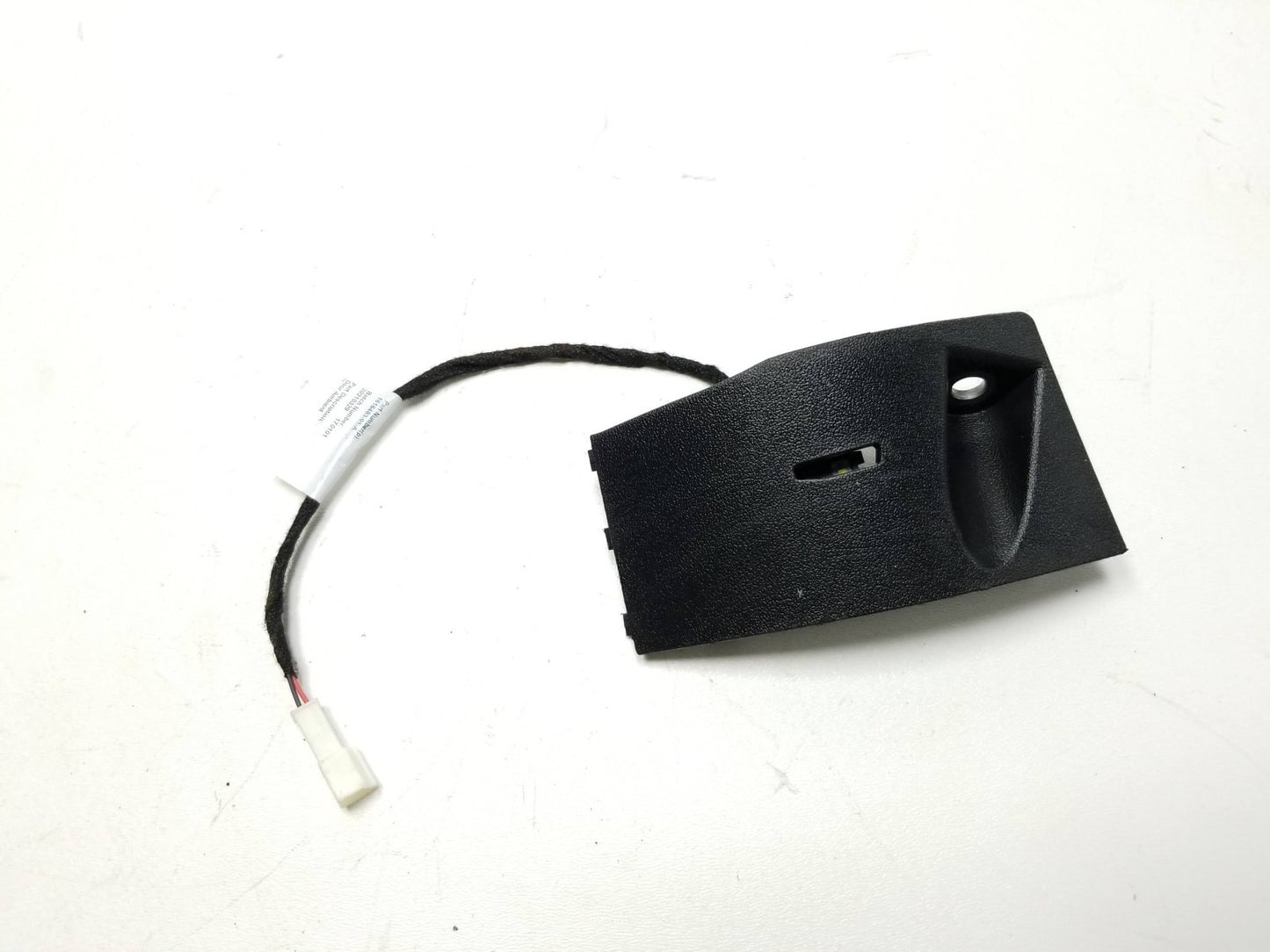 2021 Tesla Model 3 Driver Side Rear Left Trim Cover 1090029-00-d OEM