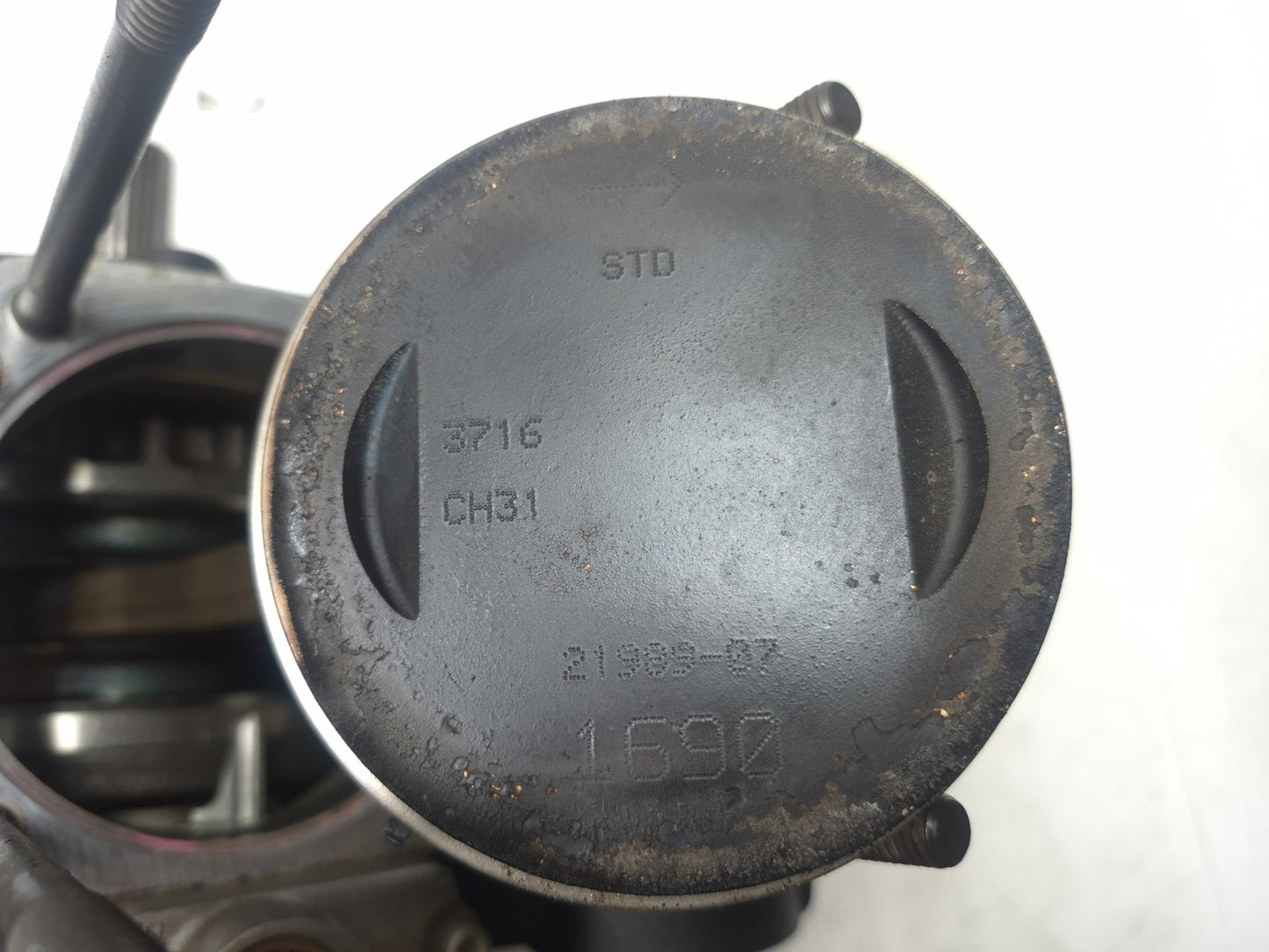 2016 Harley Davidson Dyna Street Bob Fxdb Crankcase Crankshaft & Piston 103oem
