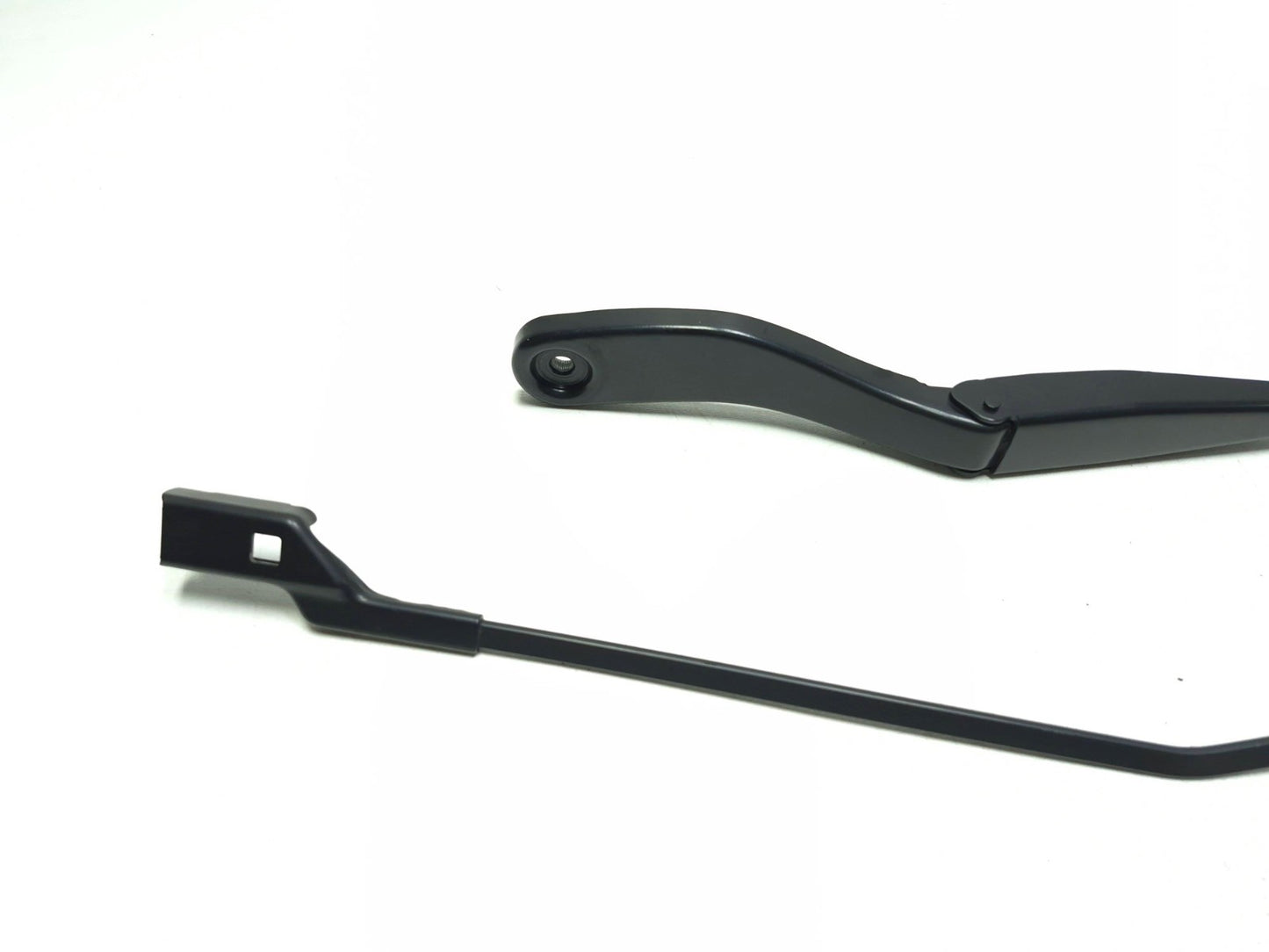 2012 Volvo C30 2.5l Winshield Wiper Arm Left & Right Pair OEM