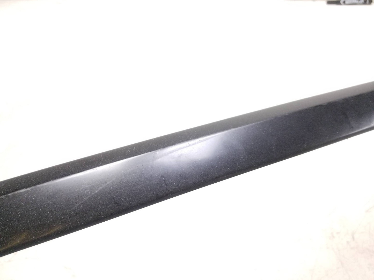 2007 Volvo S40 Door Window Belt Seal Molding Driver Side Left OEM