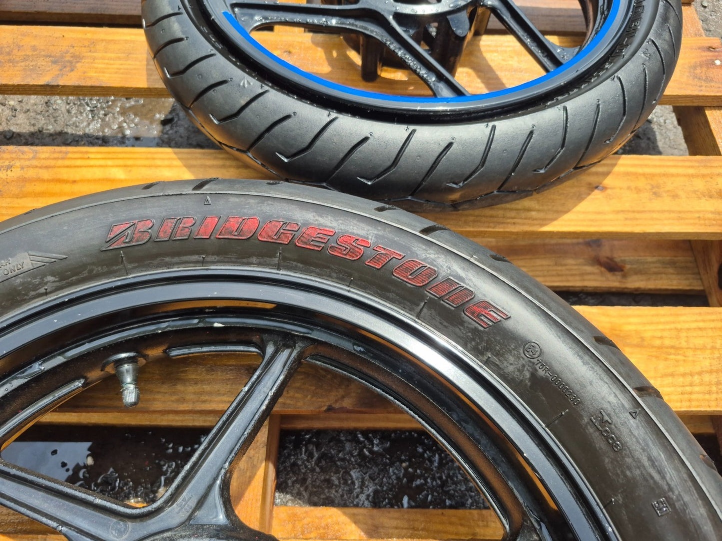 2006 Kawasaki Ninja 250 Ex250 Wheel Rim W/tire Front & Rear Pair OEM