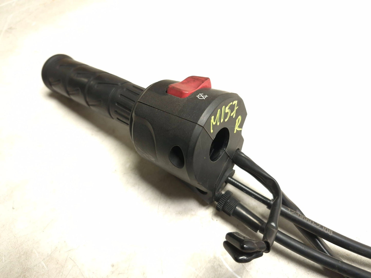 2023 Kawasaki Ninja 400 Ex400 Right Handlebar Kill Of Start Controls & Grip OEM