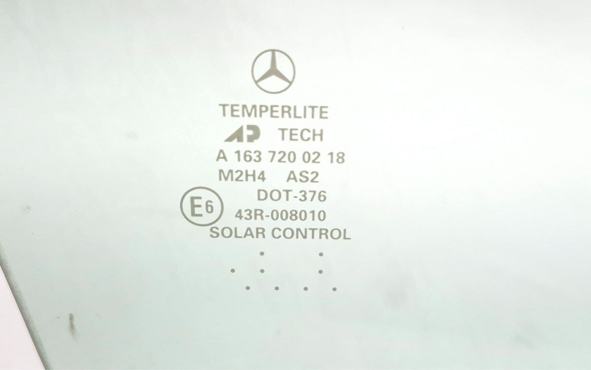 2001 Mercedes Benz W163 Ml320 Front Door Window Glass Right Passenger Side OEM