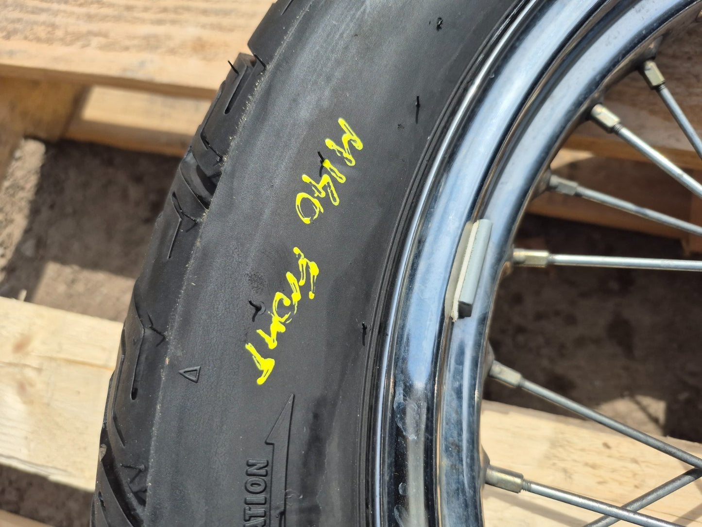 2006 Suzuki Gz250 Wheel Rim W/ Tire Front & Rear Pair R 16 R 15 OEM