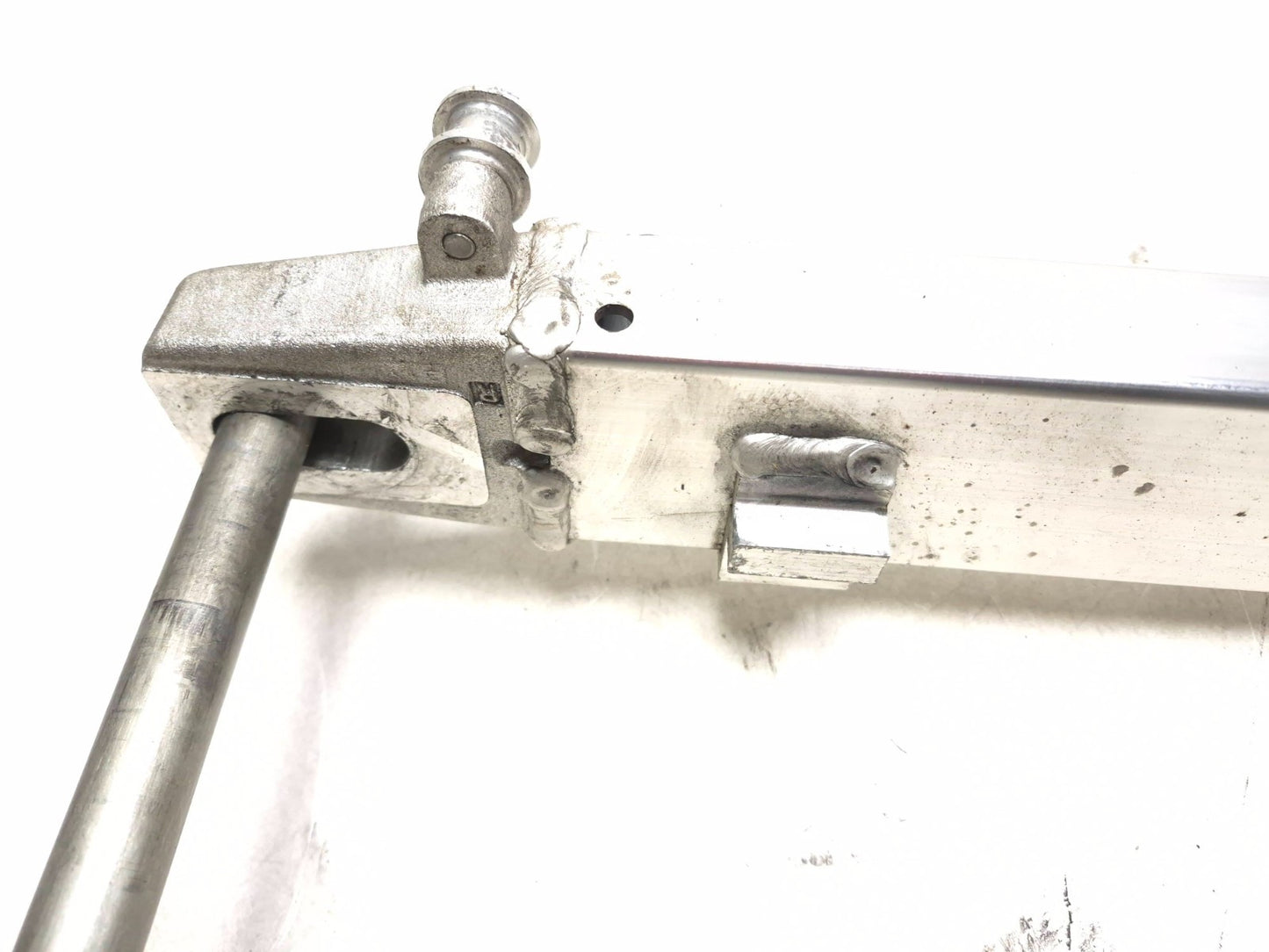 2002 Suzuki V-strom 1000 Dl1000 Swingarm  OEM