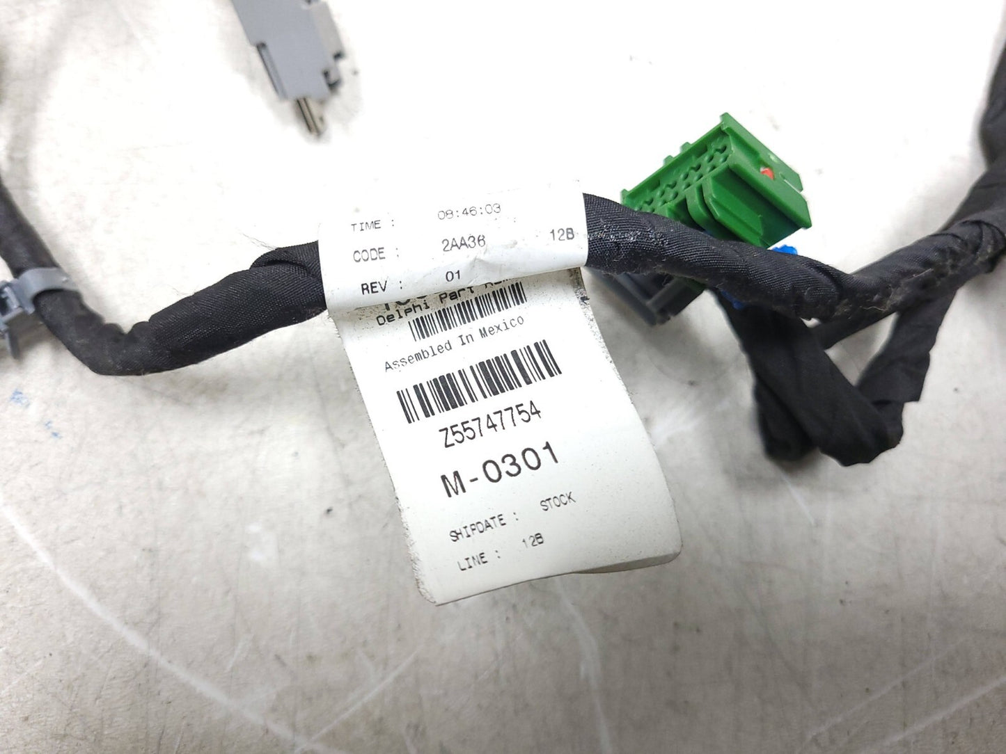 2010- 2014 Chevrolet Suburban Сenter Сonsole Wire Harness OEM