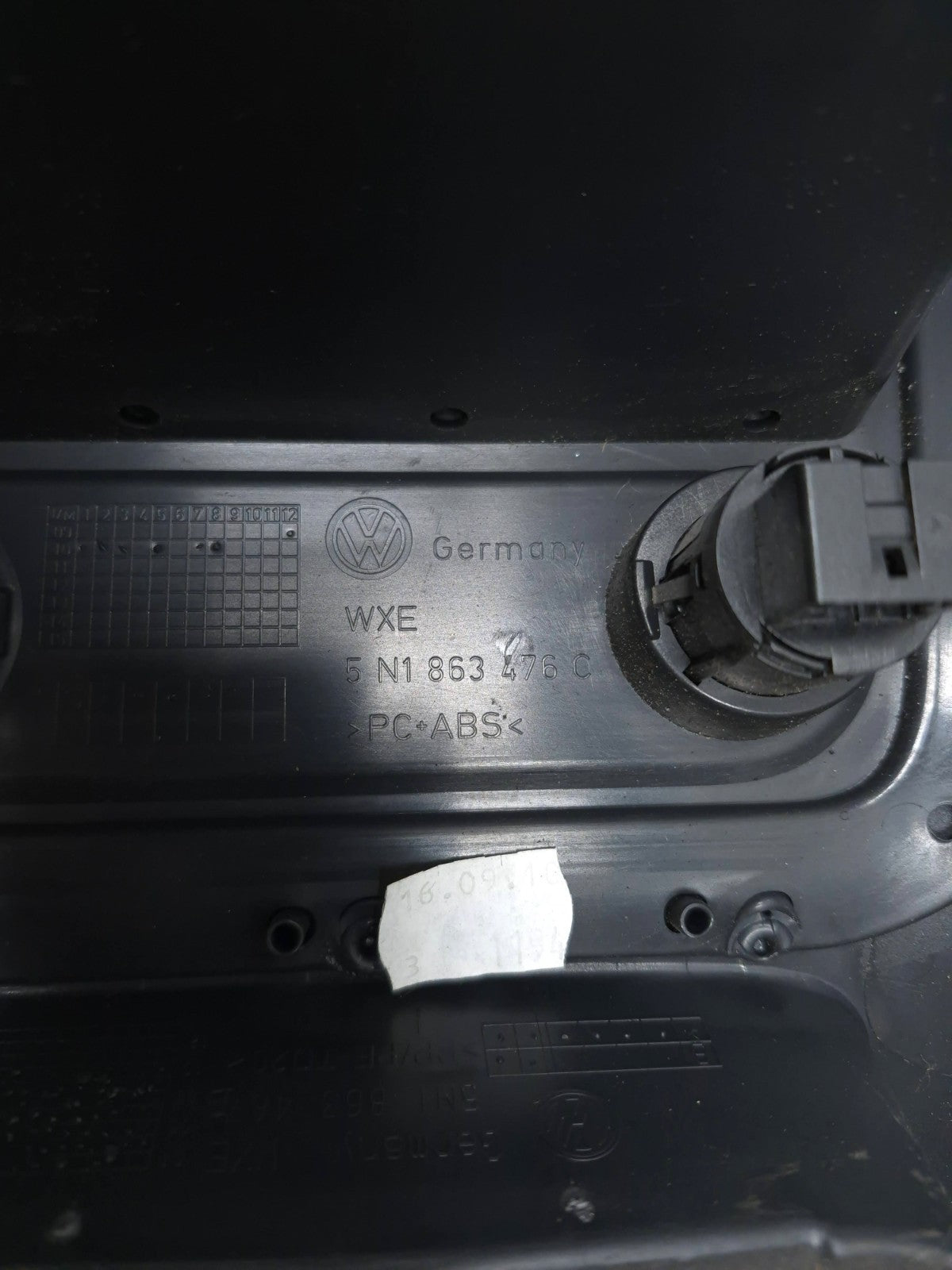 2011 Volkswagen Tiguan Center Console Shifter Trim Bezel OEM