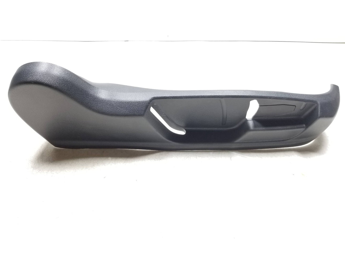 2017 Volkswagen Passat Seat Side Trim & knob Front Passenger Side Right OEM