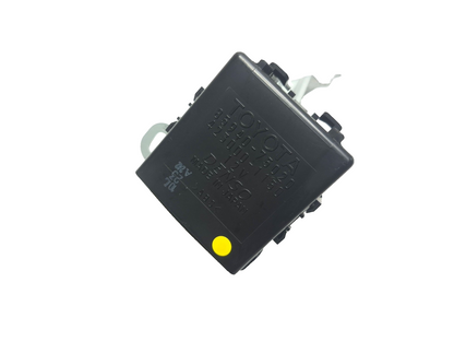 2010 Lexus Hs250h Windshield Wiper Control Relay Module OEM