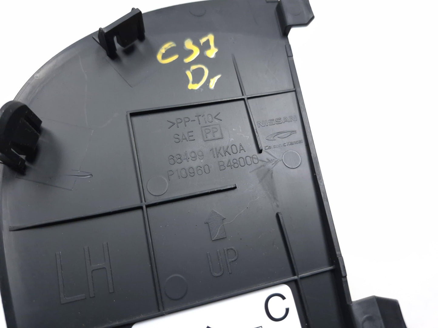 2011 Nissan Juke Dash End Cap Cover Left & Right Pair OEM