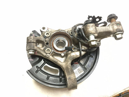 2018 Hyundai Sonata Front Spindle Knuckle Wheel Hub Passenger Side Right OEM