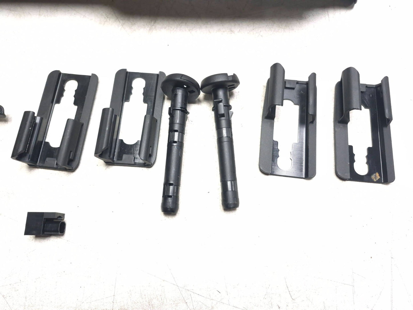 2024 Alfa Romeo Stelvio Seat Side Trim Front Passenger Side Right Roem